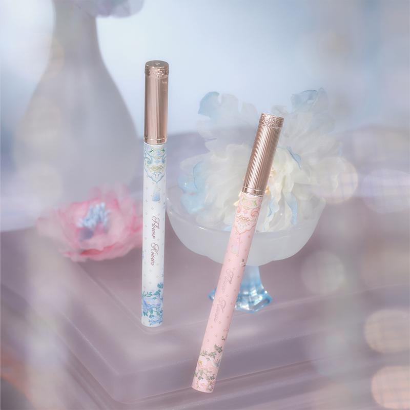 Flower Knows Clay Charisma Set - 6 Pieces, with Eyeshadoe Palette, Eyeliner, Mascara and Exclusive Gifts